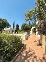 Reihenhaus  Avenida grecia. Oportunidad unica!!!