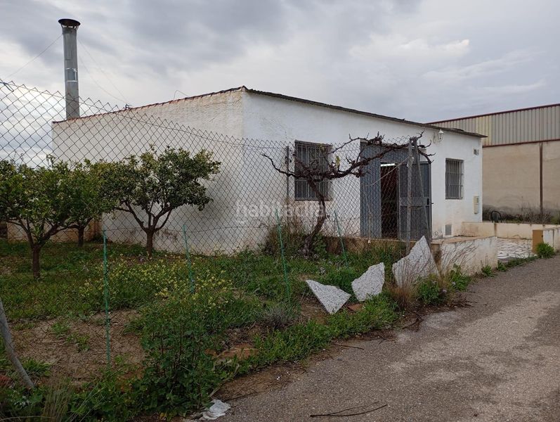 Foto 12dcb6cd-1aa7-4b47-98da-65714962285f. Masia amb aparcament a Gallardos (Los)