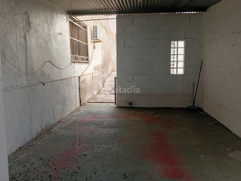 Foto 4e806185-130b-4f13-b080-38eec9625922. Aparcament cotxe a playa de Garrucha Garrucha