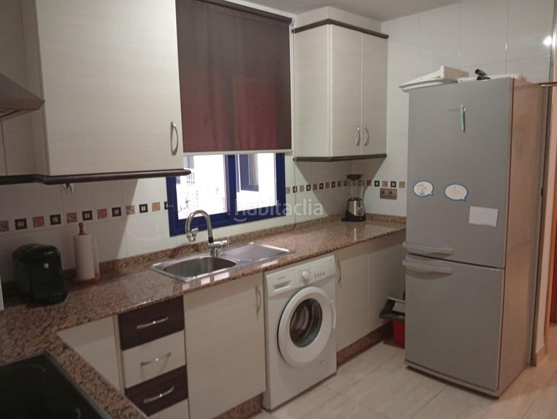 Foto cc6e6992-ca1d-4803-824f-90e111a5ff14. Pis amb aparcament a puerto de Garrucha Garrucha