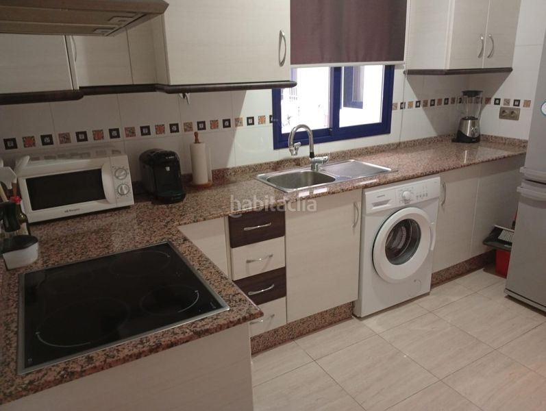 Foto ef067ecd-6307-4931-9e32-eb8462c2c491. Pis amb aparcament a puerto de Garrucha Garrucha