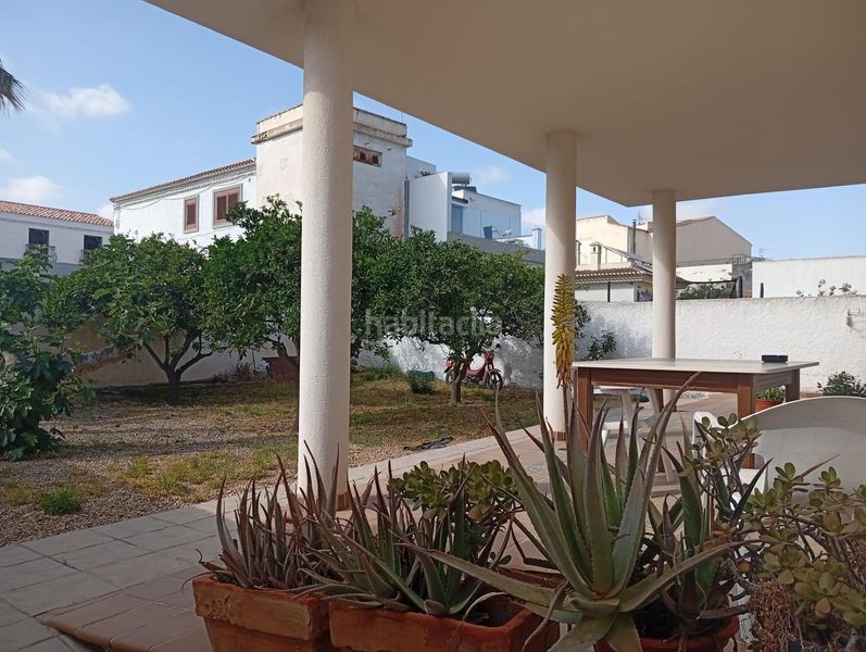 Foto 0d30abf3-a00f-40a2-908a-18e7f0866511. Casa adossada amb aparcament a Gallardos (Los)