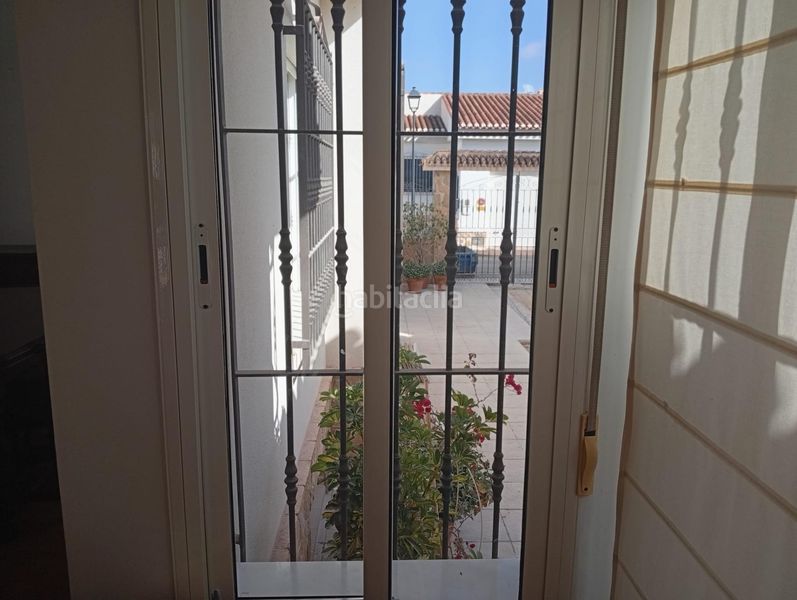 Foto 2f876e46-1157-487f-a4f4-b631b51d6ff3. Casa adossada amb aparcament a Gallardos (Los)
