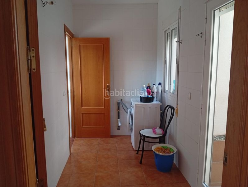 Foto 8cf6d3d8-69c5-4dd7-9582-2d063e015701. Casa adossada amb aparcament a Gallardos (Los)