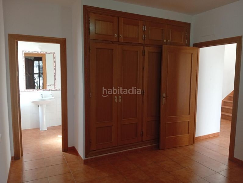 Foto acb9aaaa-d897-424e-9e2e-e2e76d04e357. Casa adossada amb aparcament a Gallardos (Los)