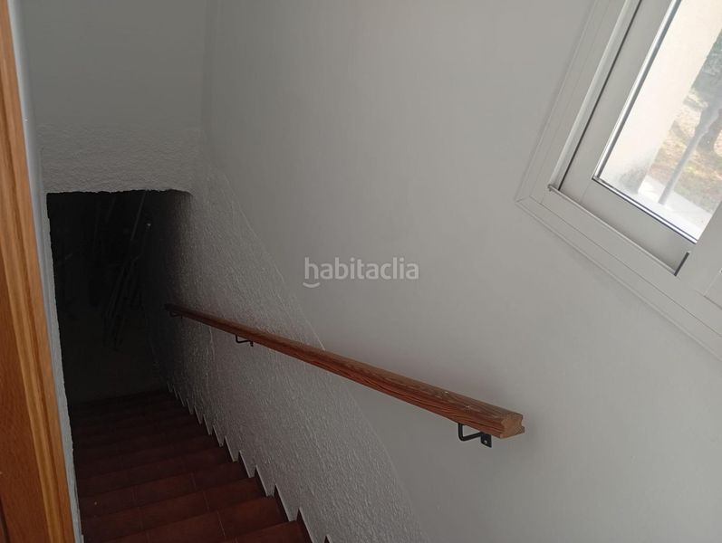 Foto aed3185e-7770-4437-834a-007a7fc80d55. Casa adossada amb aparcament a Gallardos (Los)