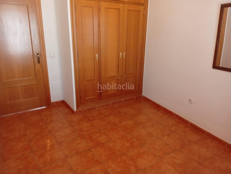 Foto b03c446c-f370-41bc-9f8f-b8d49514d6b8. Casa adossada amb aparcament a Gallardos (Los)
