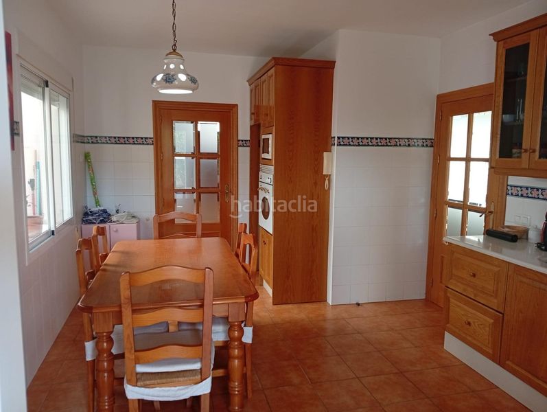 Foto f05a3272-5914-4772-b5d8-a9400aef3dc0. Casa adossada amb aparcament a Gallardos (Los)