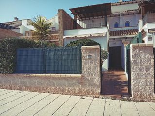 Casa adossada a Lomas del Mar