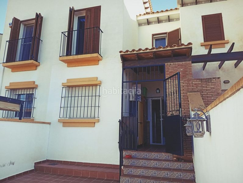 Foto 49eba418-2086-4ed0-ab1a-fb42aa203278. Casa adossada amb aparcament piscina a Lomas del Mar Vera