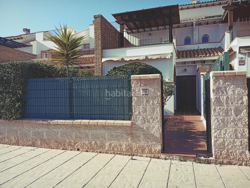 Foto c3bad7b7-ce4a-436d-9e40-65dcdab9bd5a. Casa adossada amb aparcament piscina a Lomas del Mar Vera