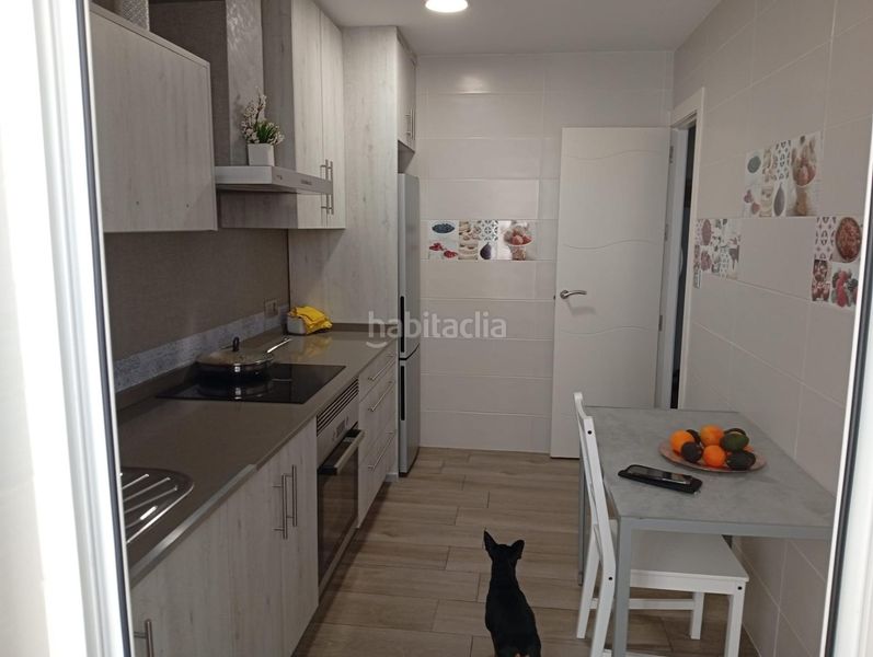 Foto 0648e2fb-67d8-4de1-ae5d-8c4fce08ea2e. Pis a puerto de Garrucha Garrucha