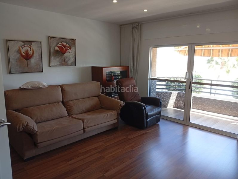 Foto 7f503fed-ddf8-4918-bb45-358f4a678803. Pis a puerto de Garrucha Garrucha