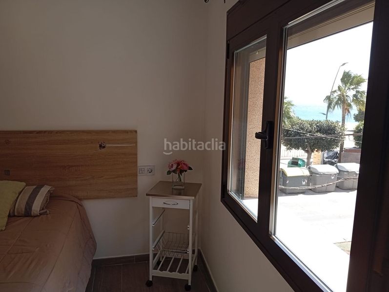 Foto a9d4b7a4-a0a4-4369-bc92-dd754d6740f4. Pis a puerto de Garrucha Garrucha