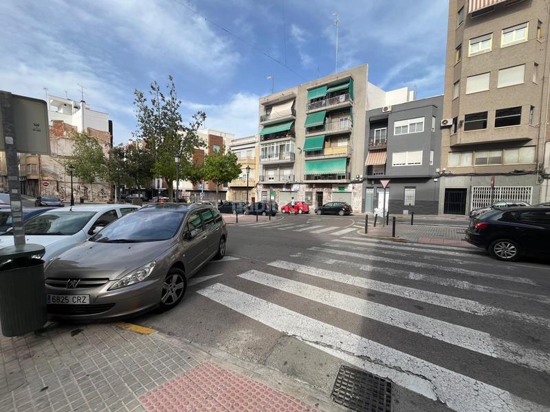 Foto 8170f827-1149-4b6f-8a11-b32754c744cf. Locale commerciale in plaça reis catòlics 32 in Plaza Crevillente - Antiguos Juzgados - El Asilo Elche / Elx