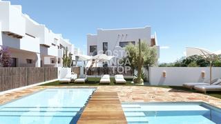 Duplex  N/a. En pilar de la horadada