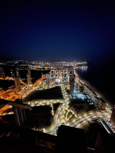 Foto 0e652dc8-37a9-4ee5-a9f5-1b98b794b9c8. Zweistöckige wohnung mit heizung parking pool in Playa Poniente Benidorm