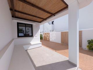 Casa  N/a. Vive el lujo mediterráneo como nunca antes   villa