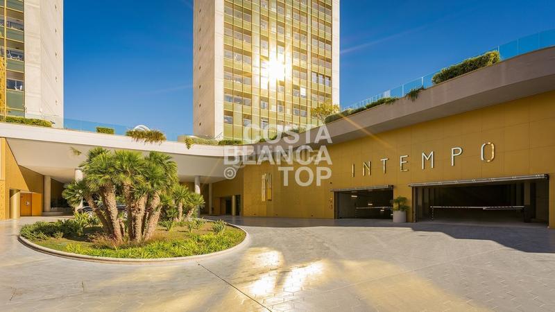 Foto 15e0976b-0d21-44c6-98b8-b981ee92faec. Pis amb calefacció aparcament piscina a Playa Poniente Benidorm