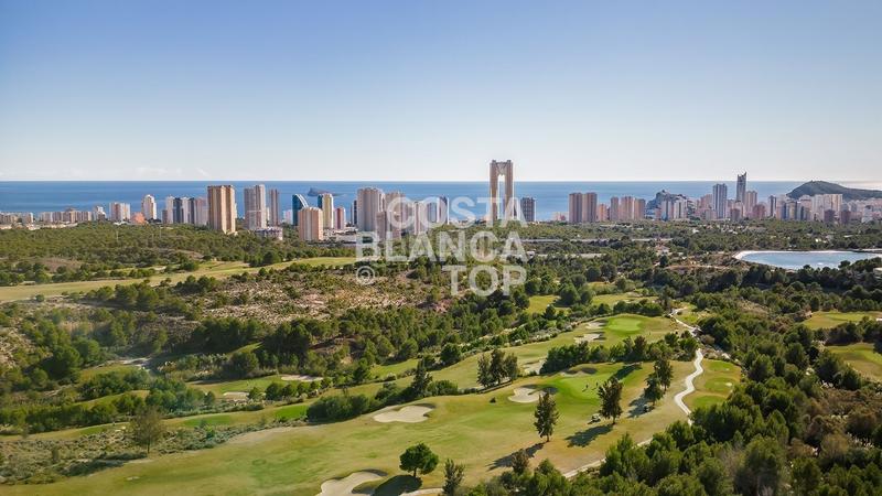 Foto ed91075c-ed58-473f-a56d-f1dd95536985. Pis amb calefacció aparcament piscina a Playa Poniente Benidorm