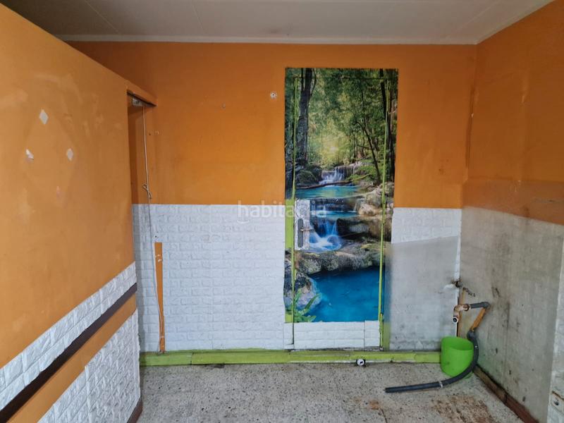 Foto 14ecb78b-f8ee-4cc3-856e-dda08814b830. Lloguer local comercial a Centre Esplugues de Llobregat