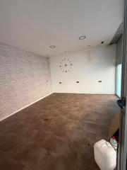 Lloguer Local Comercial a Can Vidalet. Local ciutat hospitalet