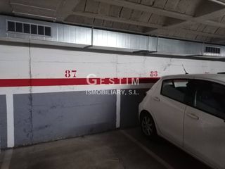 Autoparkplatz in Calle sant pau 8. Venta de plaza de aparcamiento en vic