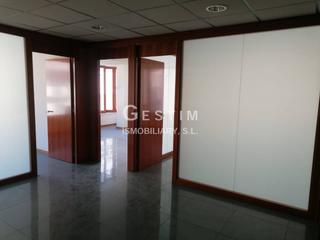 Miete Büro  Sant just. Alquiler de oficina en el centro histórico de vic