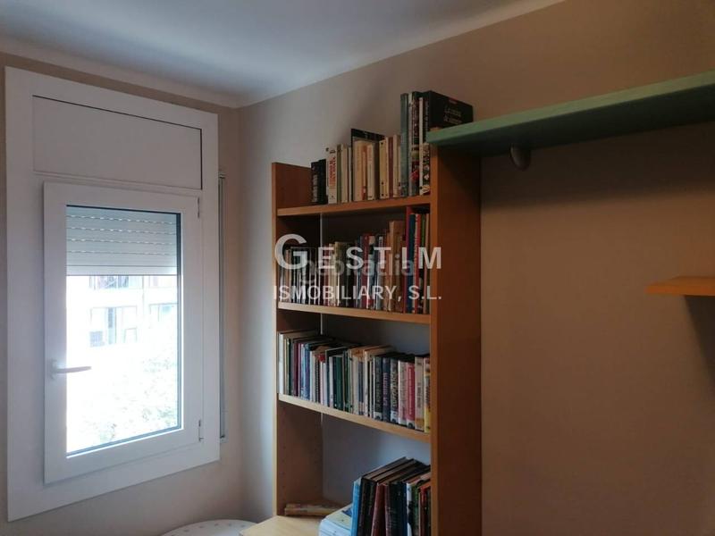 Foto b32ed4f2-c7ec-4f19-9e9d-b7190ed5afc7. Appartement avec chauffage dans Estadi-Santa Anna Vic