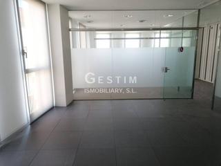 Lloguer Oficina  Moli den saborit. Alquiler de una oficina en vic, en la zona de capuchinossanta cl