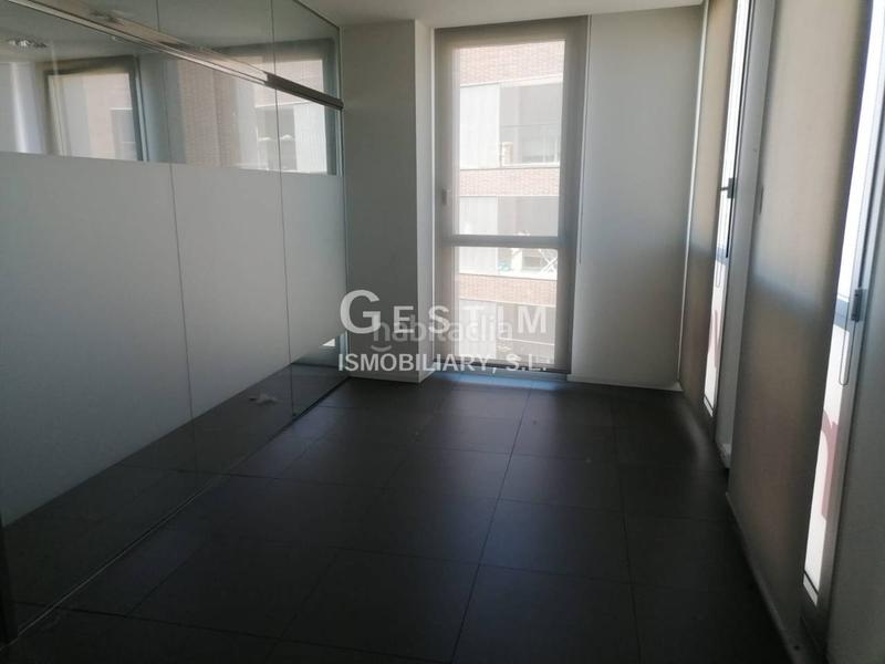 Foto c66f7631-04ff-46de-85e3-2b6f87544cde. Alquiler oficina  en alquiler , zona caputxinssanta clarahospital en Vic