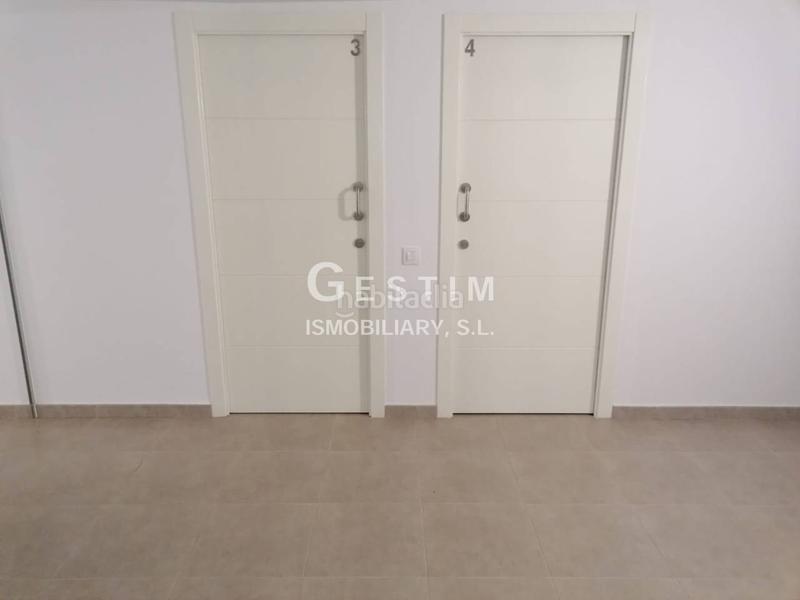 Foto d562883e-8fce-493a-b7b5-1d5b86b8e6f3. Alquiler oficina alquiler de oficina zona capuchinossanta clarahospital en Vic