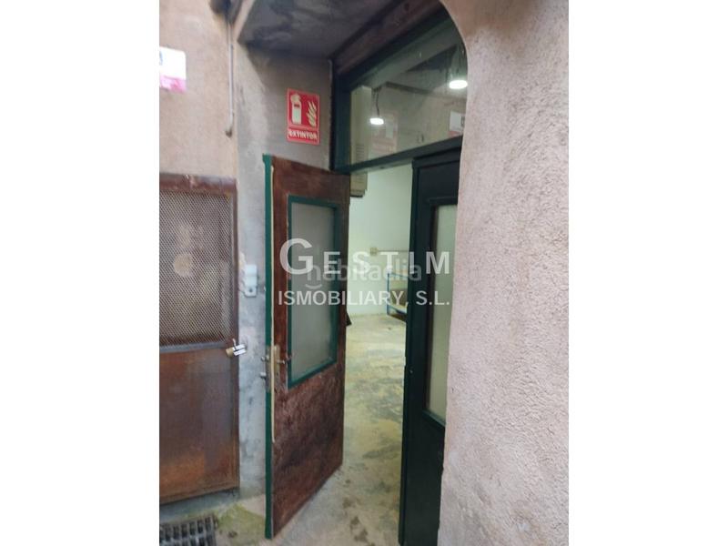 Foto 84c68d95-d6e1-4c4c-ac24-f8181361448a. Alquiler local comercial alquiler de local comercial zona caputxinssanta clarahospital en Vic