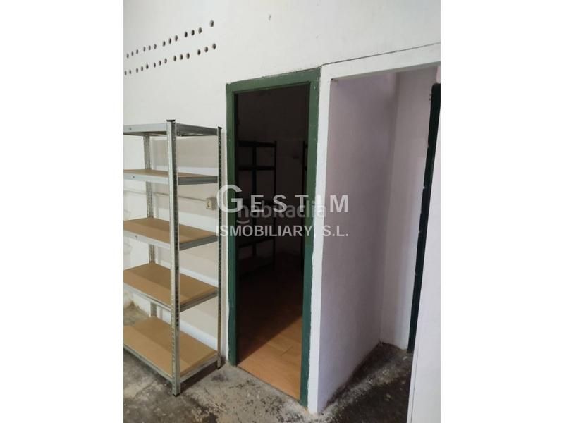 Foto fc536095-2d00-4f88-b999-99834c5f2cd4. Alquiler local comercial alquiler de local comercial zona caputxinssanta clarahospital en Vic