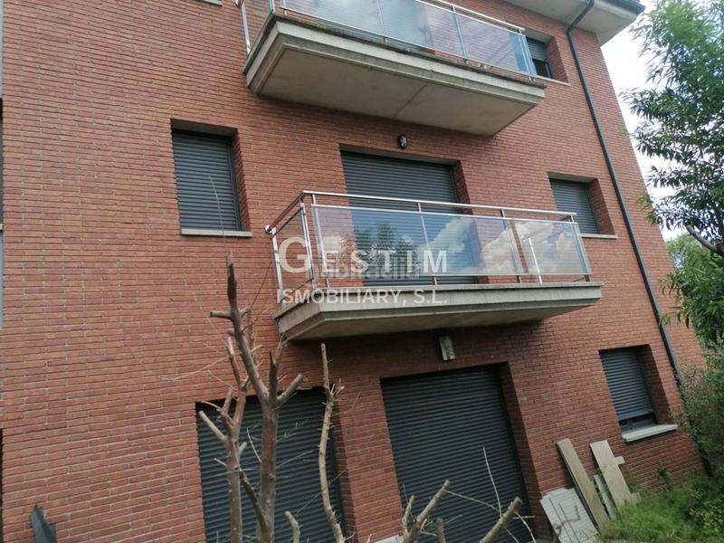 Foto b1e414d6-ed3d-4e6e-914e-36e087930abc. Piso en carrer de la serra 39 venta de un piso en Roda de Ter