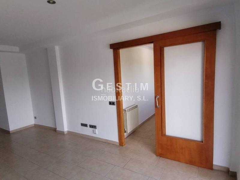 Foto f85eb2e7-96d2-48ed-987f-47150cc028d5. Piso en carrer de la serra 39 venta de un piso en Roda de Ter