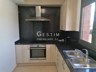 Pis a Carrer de la serra 39. Venta piso en roda de ter