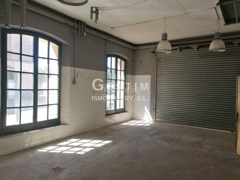 Foto 12a43667-5190-41d6-ae81-9669504a492c. Lloguer local comercial a Caputxins-Ambulatori Vic