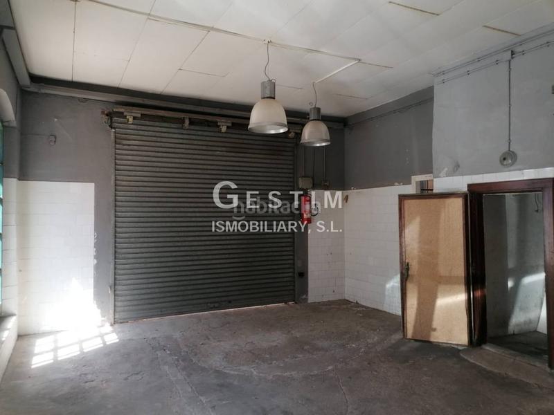 Foto 56c07f6e-c6d9-461c-9976-7a77e26b0740. Lloguer local comercial a Caputxins-Ambulatori Vic