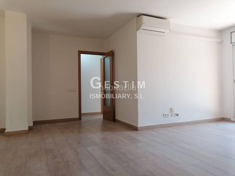 Foto 221ceb81-0cc1-434e-a576-74ad447ed187. Apartament amb calefacció aparcament a Caputxins-Ambulatori Vic