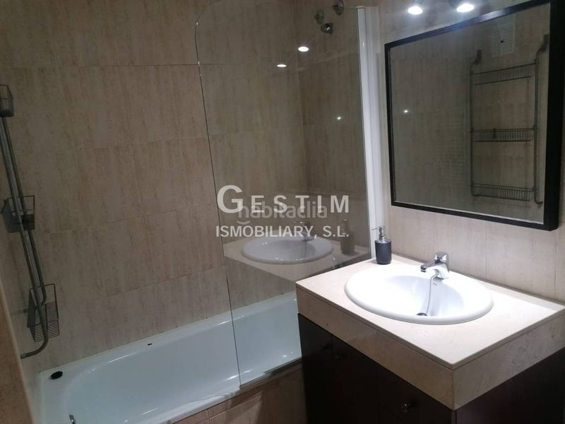 Foto 6d1c5640-31e2-41a4-b021-8c272df36e4b. Apartament amb calefacció aparcament a Caputxins-Ambulatori Vic