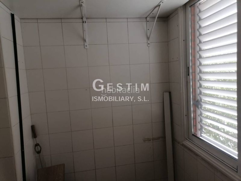 Foto 7ea856c5-71aa-470e-983b-a950332e83b0. Apartament amb calefacció aparcament a Caputxins-Ambulatori Vic