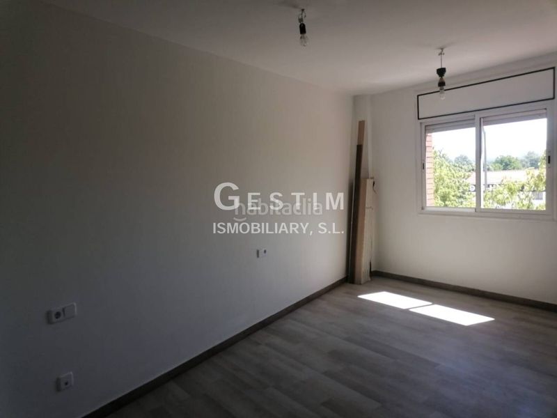Foto 97c9f158-80d3-40cf-9d7b-898dbbbb16cf. Apartament amb calefacció aparcament a Caputxins-Ambulatori Vic