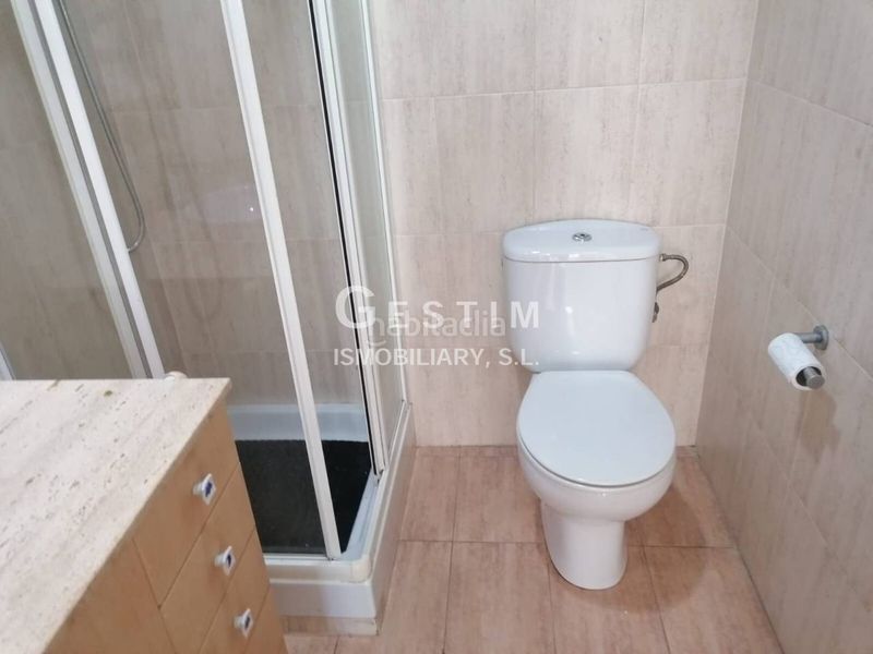 Foto bd36fa78-36c5-4933-999f-3a5974895ecc. Apartament amb calefacció aparcament a Caputxins-Ambulatori Vic