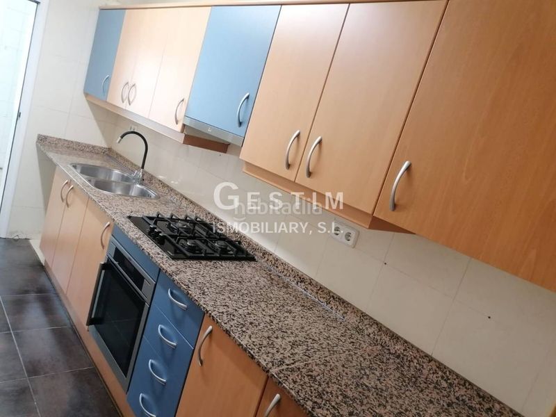 Foto d2112864-e44e-49fb-8e2c-69c509c82e5e. Apartament amb calefacció aparcament a Caputxins-Ambulatori Vic