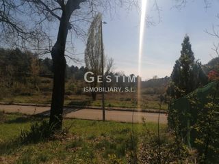 Terreny residencial  Avenida santa anna. Terreno en venta en moi�