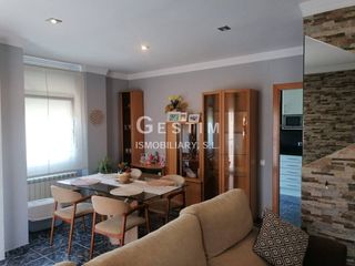 Etagenwohnung  Plaza pla dels albers. Pis en venta en erm