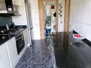 Appartamento  Plaza pla dels albers. Piso en venta en manlleu  amplio espacio adaptado con terraza