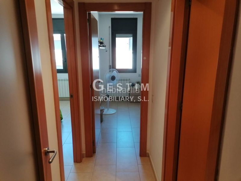Foto f6a4298e-5fb3-401e-aef1-3e684a972172. Piso  en venta en Roda de Ter
