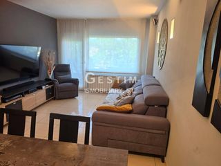 Flat  Calle joan xxiii 14. Pis en venta en remeimontsenyla guixa08500